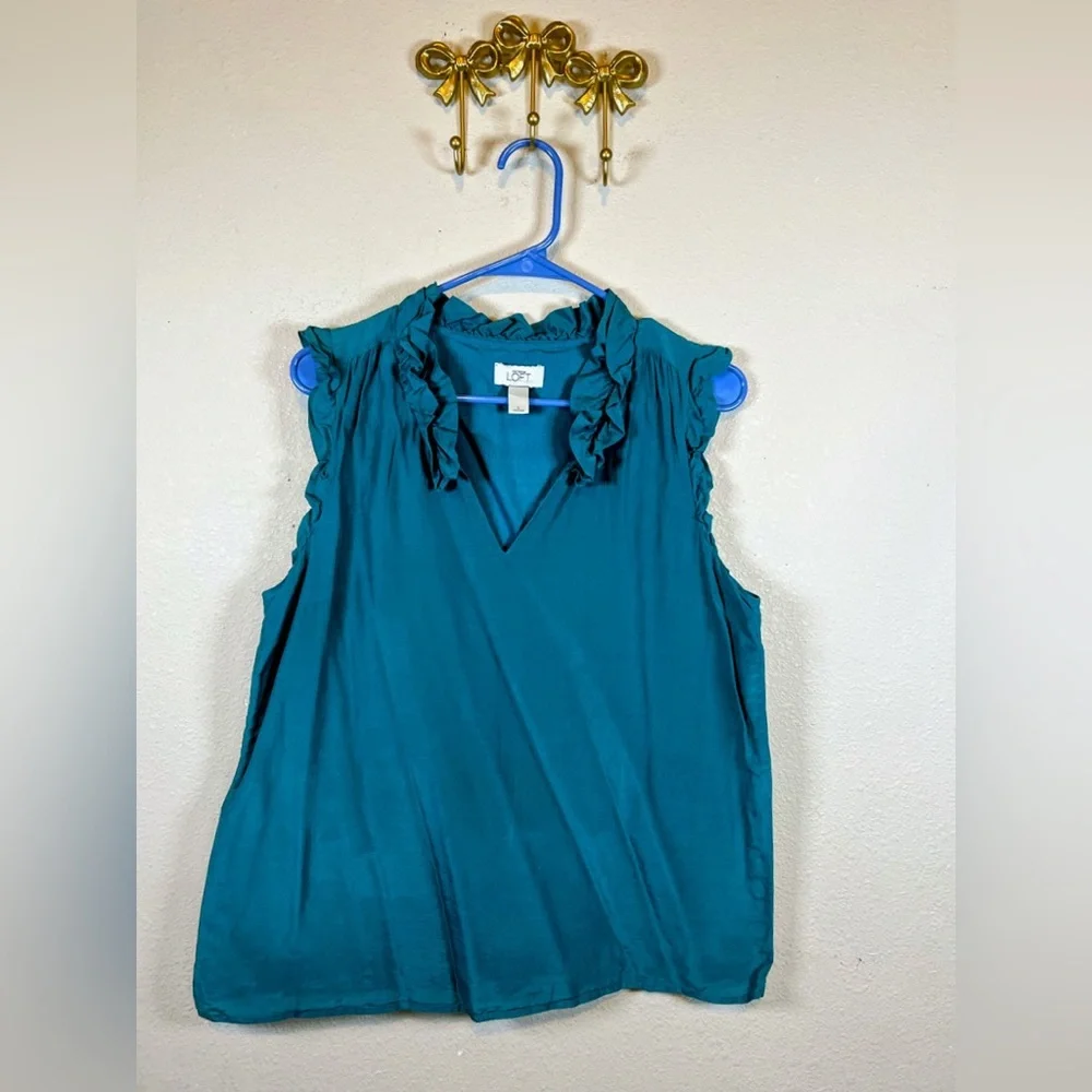 LOFT Teal Ruffle Sleeveless Blouse with a V-Neck. Fully Lined. Size L - Picture 1 of 5